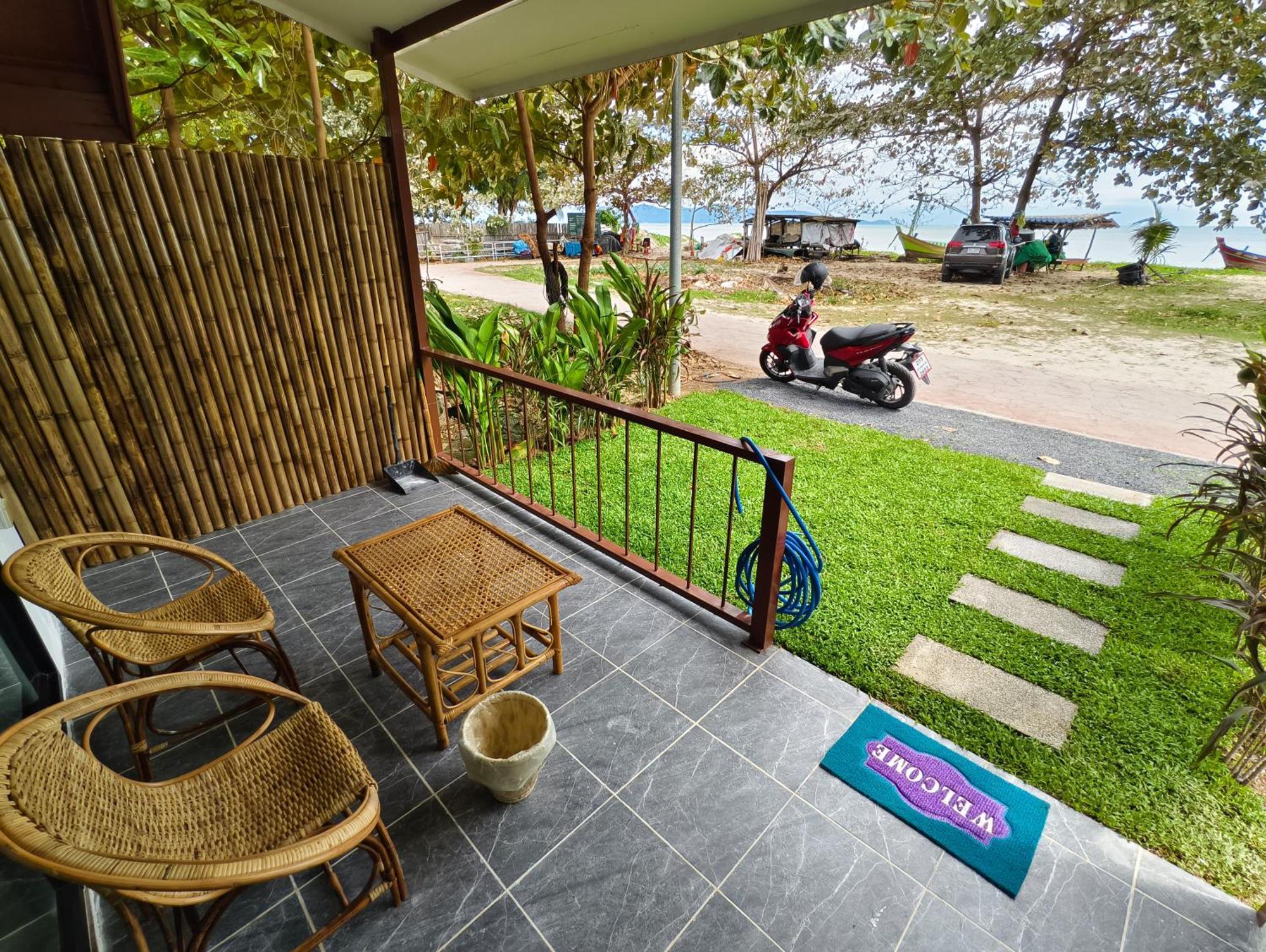 Pavana Boutique & Kite Bungalows Thongsala Exterior photo