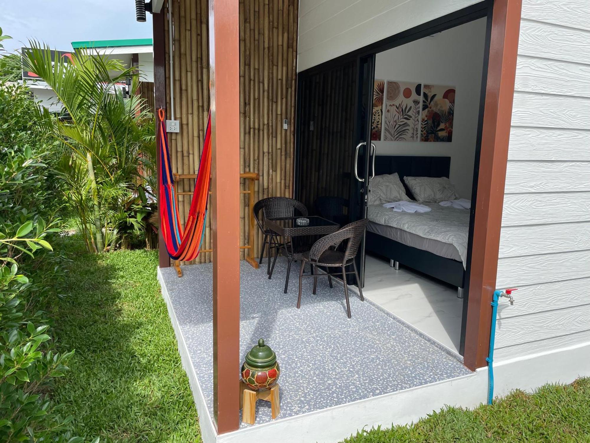 Pavana Boutique & Kite Bungalows Thongsala Exterior photo